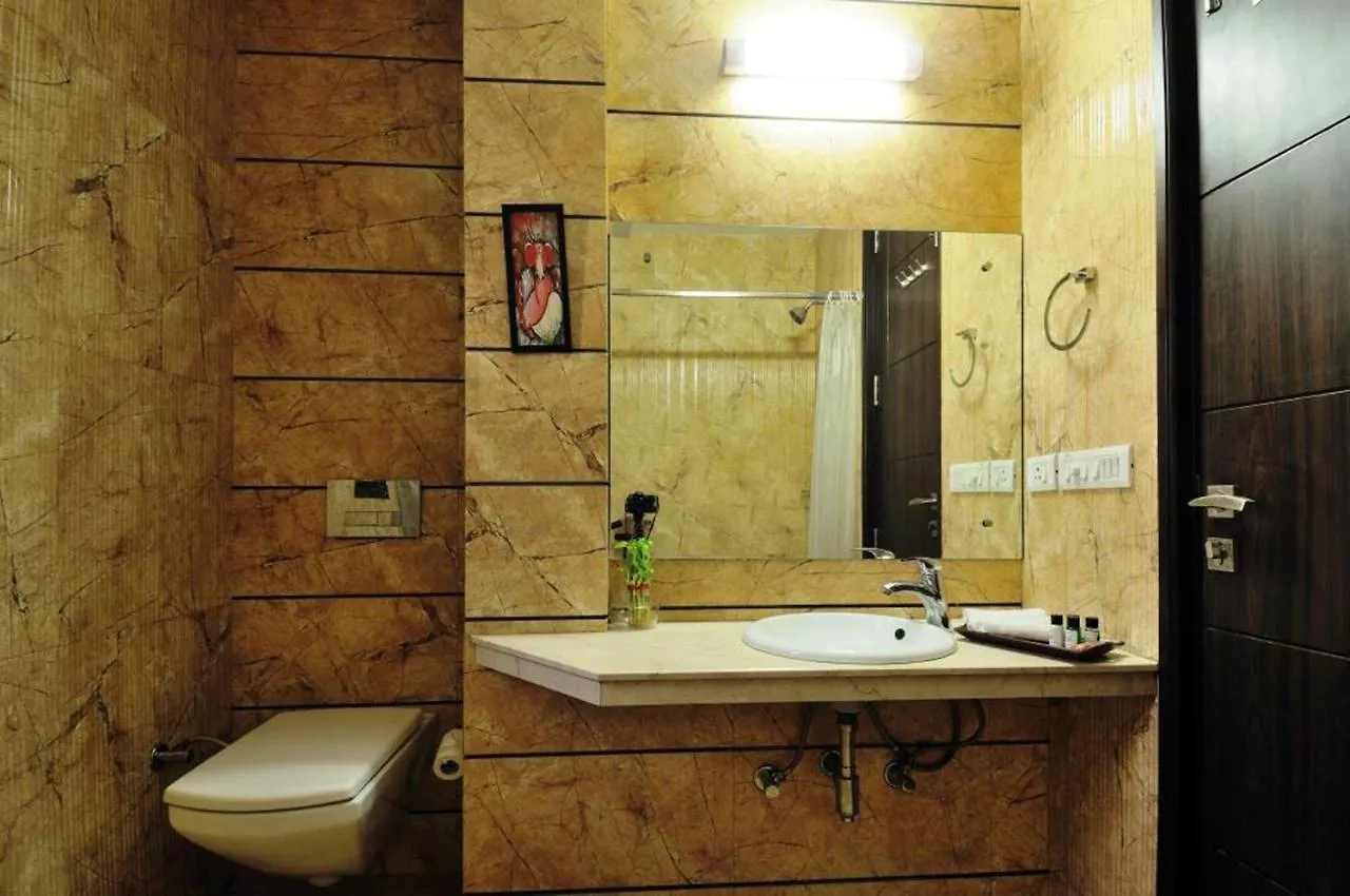 Rr Residency Hotel Delhi  Guest house