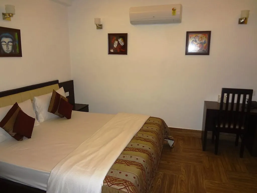 *** Guest house Rr Residency Hotel Delhi  India