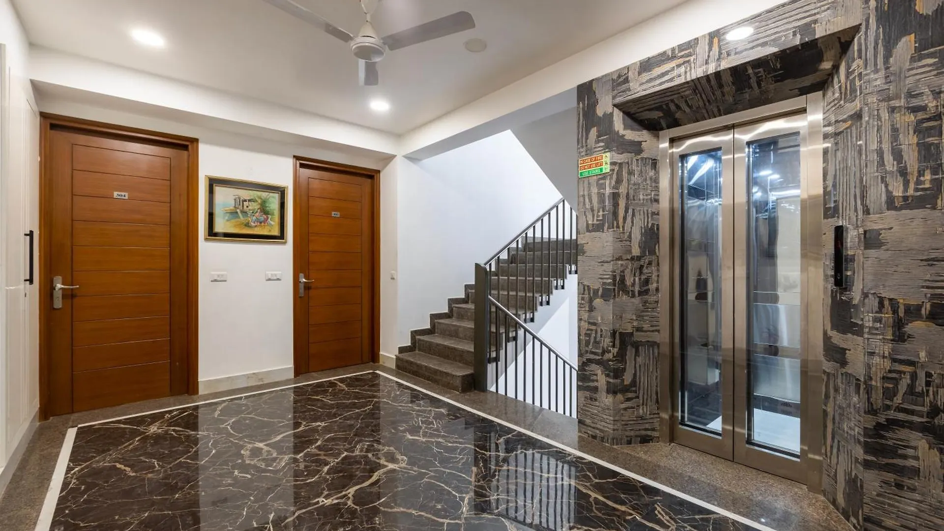 Rr Residency Hotel Delhi  Guest house Delhi (National Capital Territory of India)