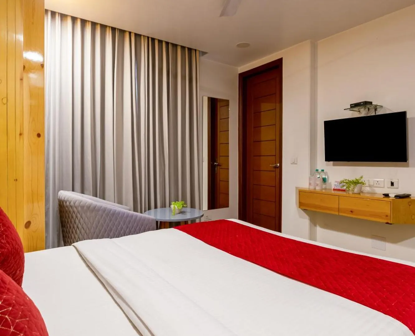 Rr Residency Hotel Delhi  Guest house