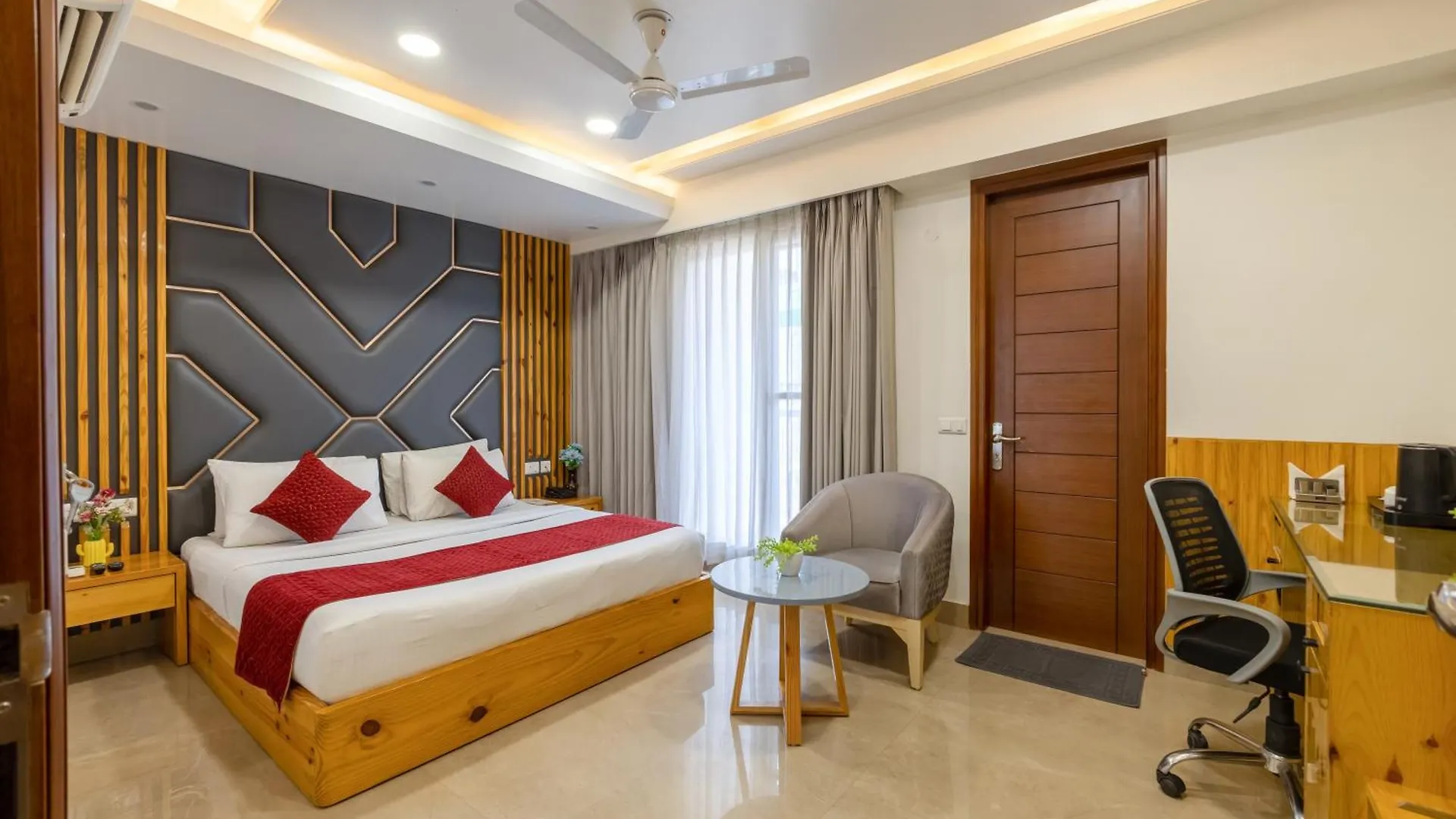 Rr Residency Hotel Delhi