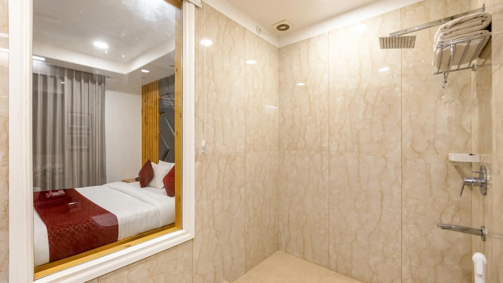 Rr Residency Hotel Delhi  Guest house Delhi (National Capital Territory of India)