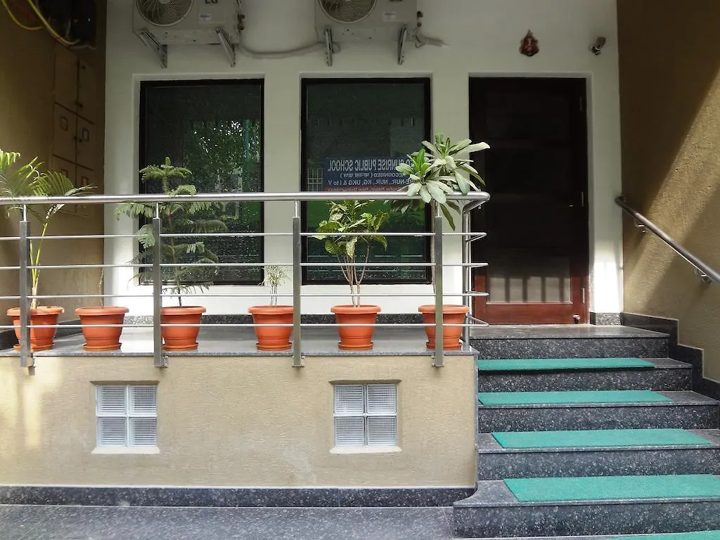 Guest house Rr Residency Hotel Delhi