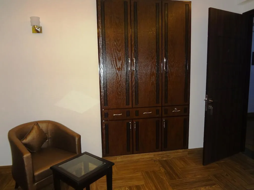 Rr Residency Hotel Delhi  Guest house Delhi (National Capital Territory of India)